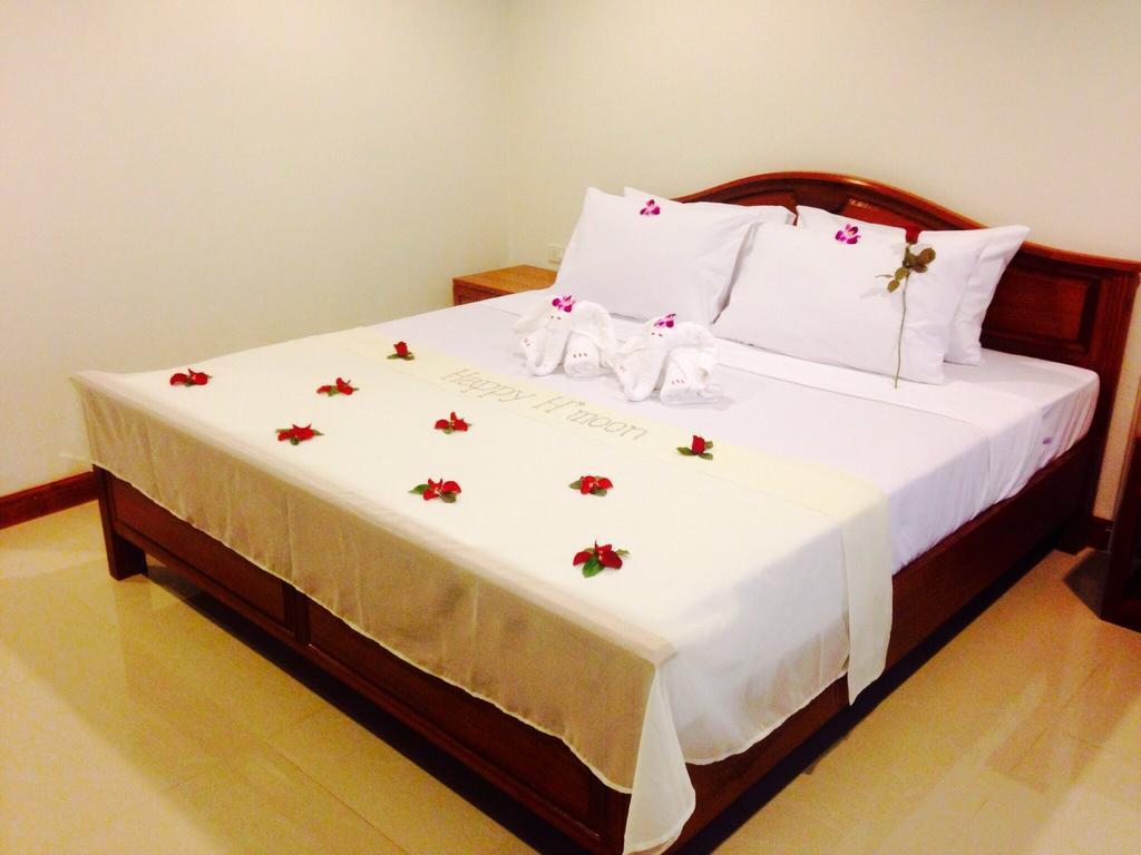 Siray House Aparthotel Phuket Bagian luar foto