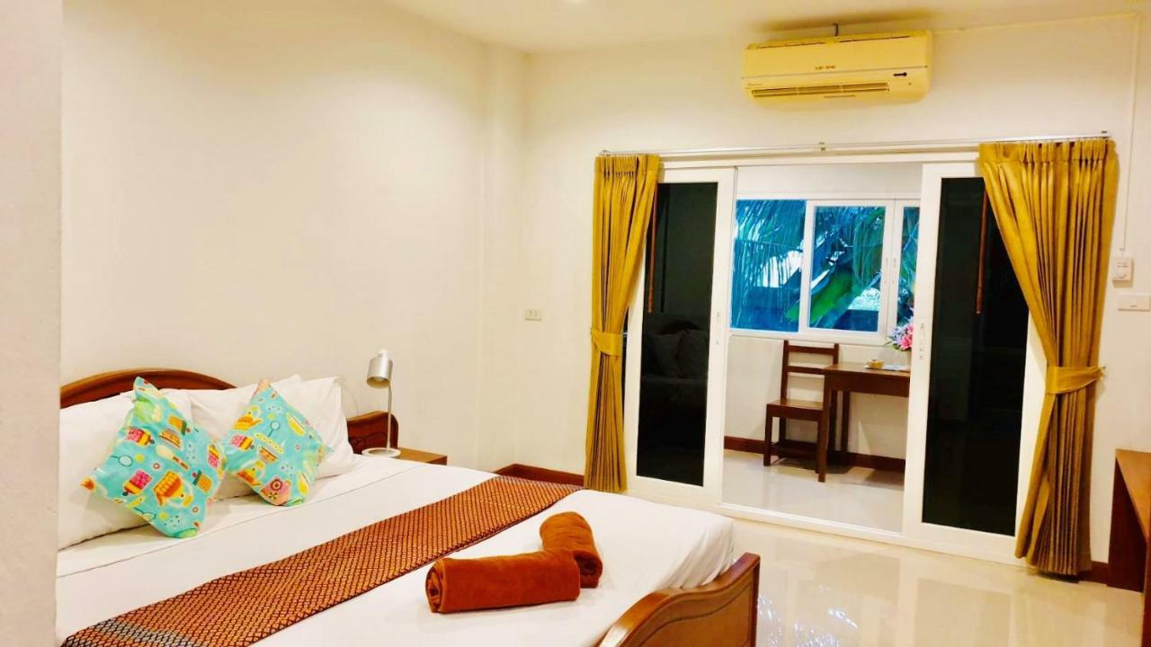 Siray House Aparthotel Phuket Bagian luar foto